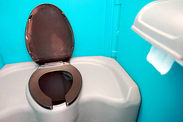 Porta potty delivery and setup in Mauston, WI